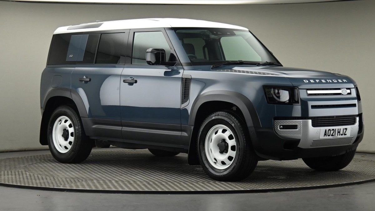 Land Rover Defender 110 Image 20