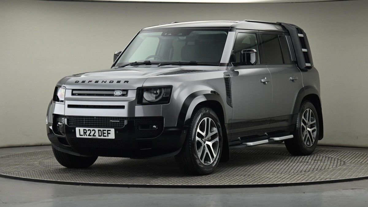 Land Rover Defender 110 Image 22