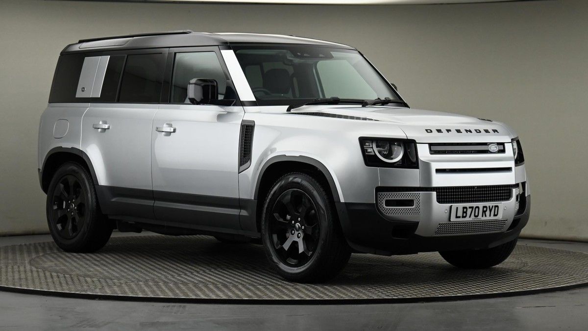 Land Rover Defender 110 Image 20