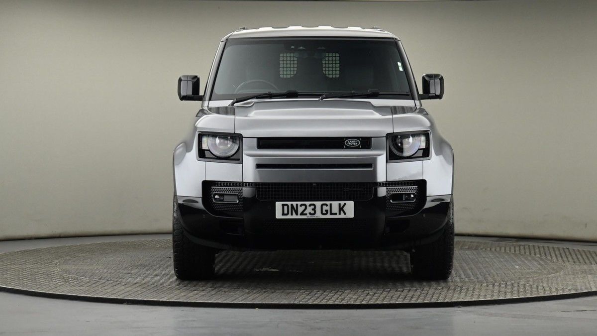 Land Rover Defender 90 Image 16