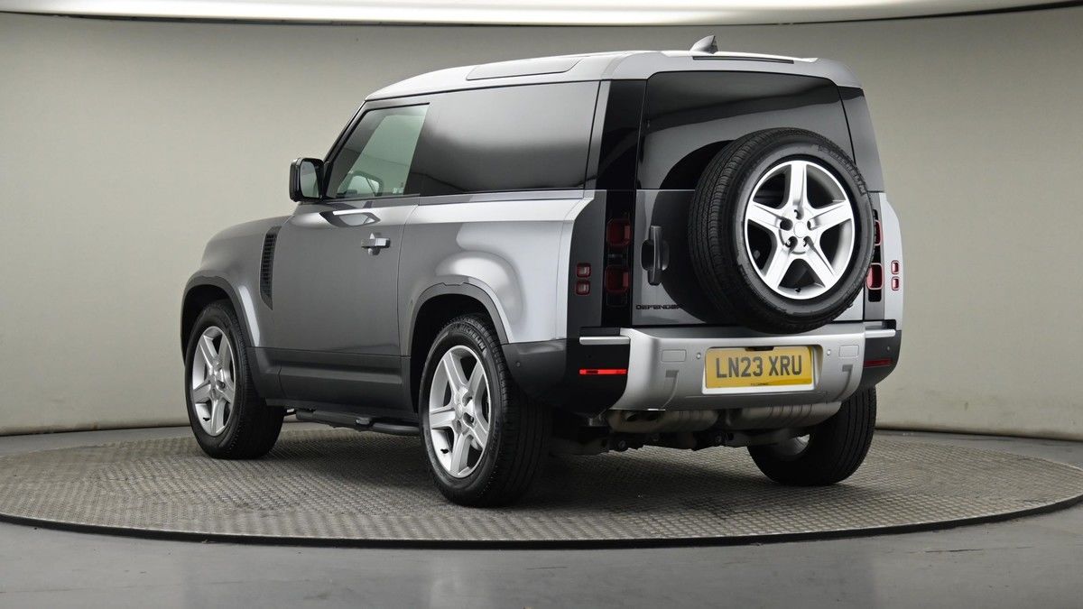 More views of Land Rover Defender 90