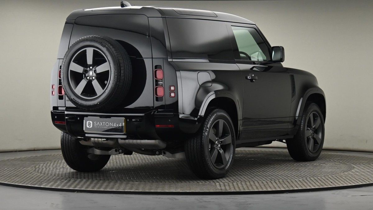 Land Rover Defender 90 Image 26