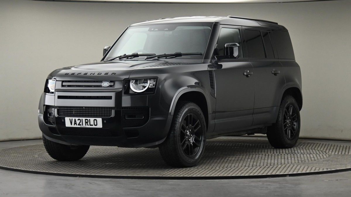 Land Rover Defender 110 Image 21