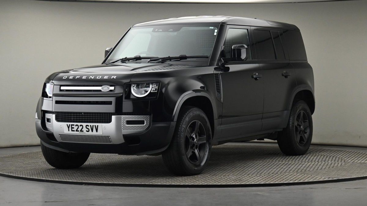 Land Rover Defender 110 Image 22