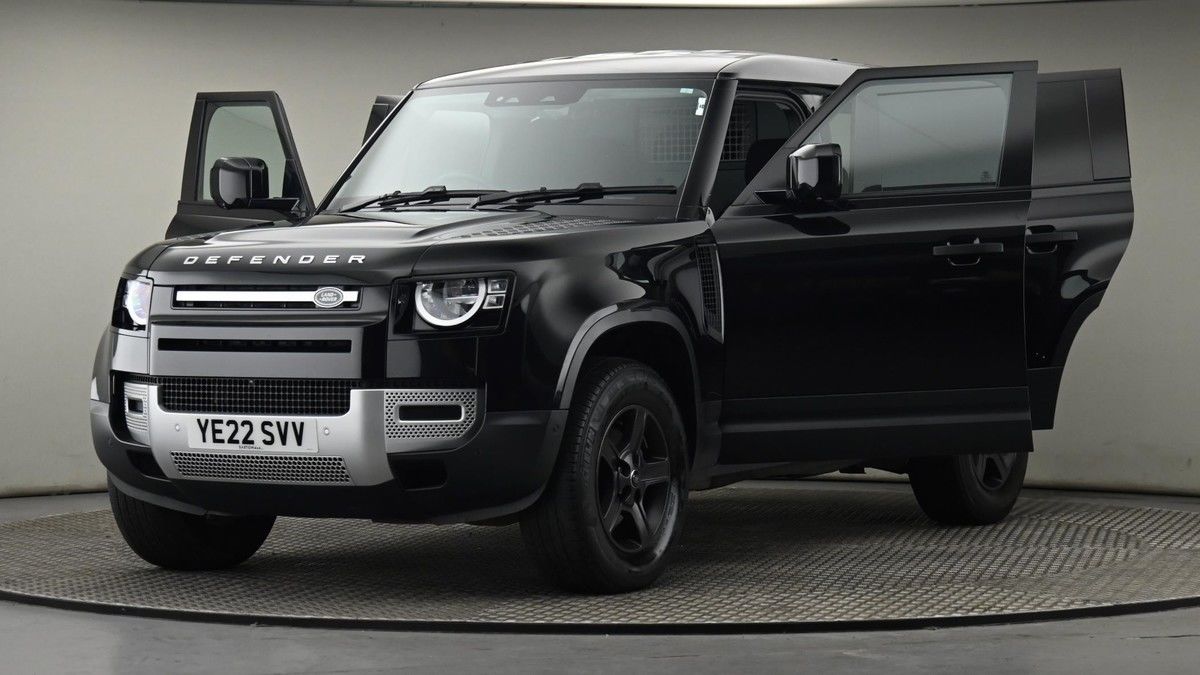 More views of Land Rover Defender 110