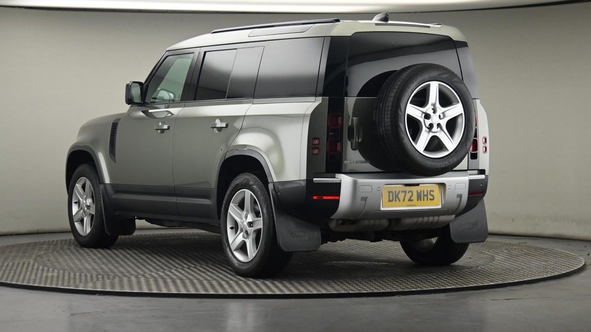 Land Rover Defender 110 Image 48