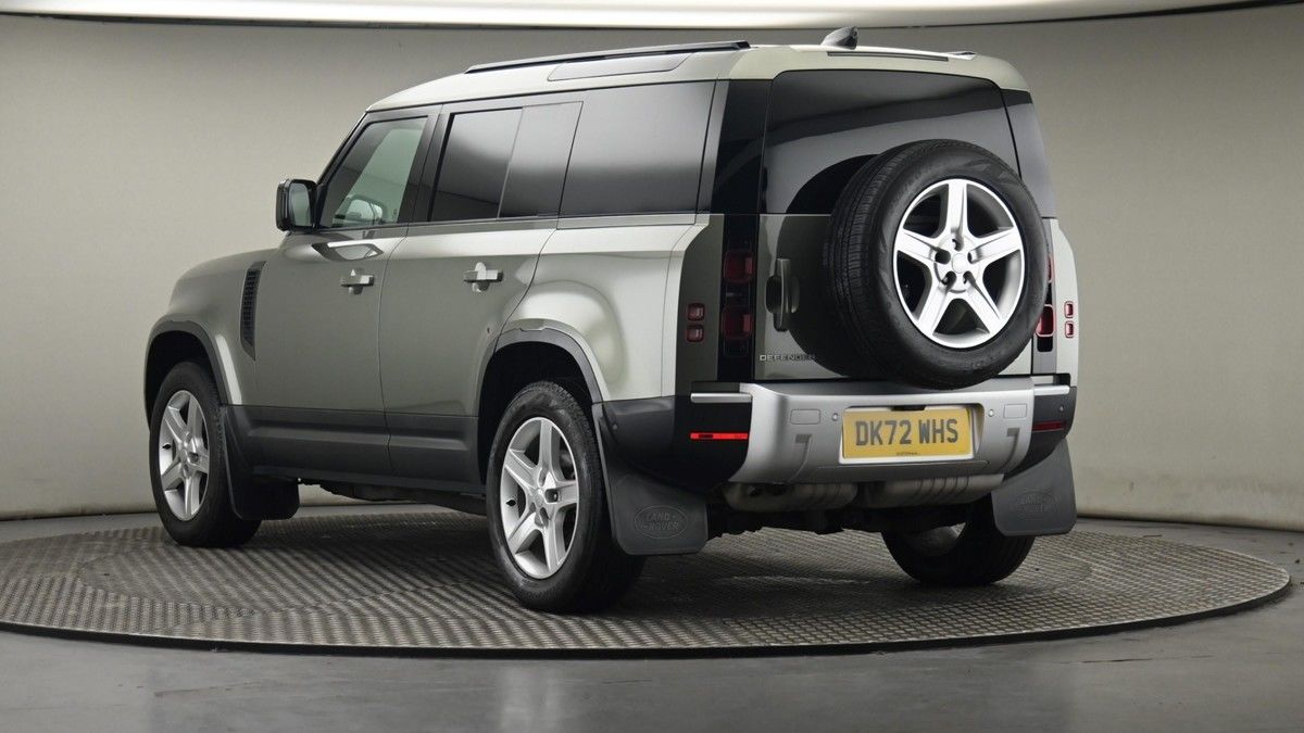 Land Rover Defender 110 Image 47