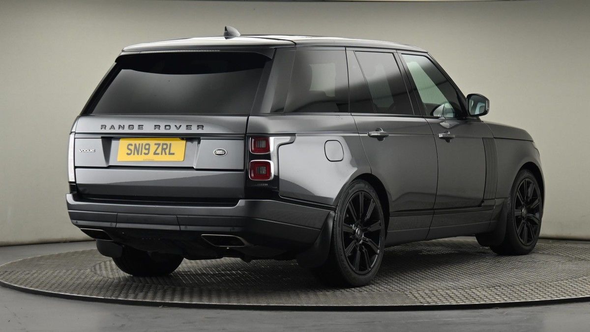 More views of Land Rover Range Rover