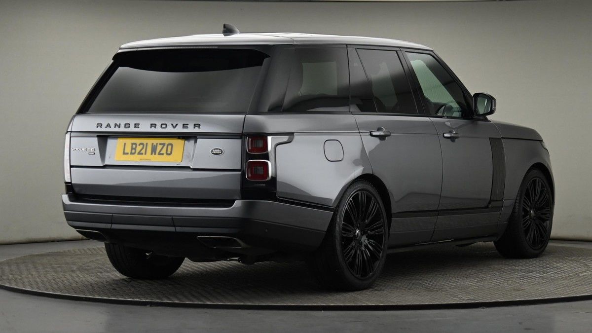 More views of Land Rover Range Rover