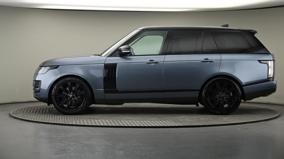 More views of Land Rover Range Rover