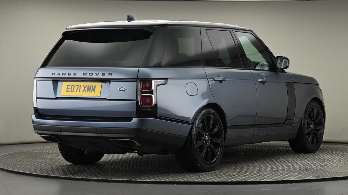 More views of Land Rover Range Rover