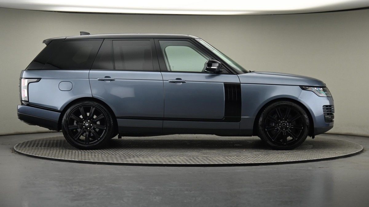 More views of Land Rover Range Rover