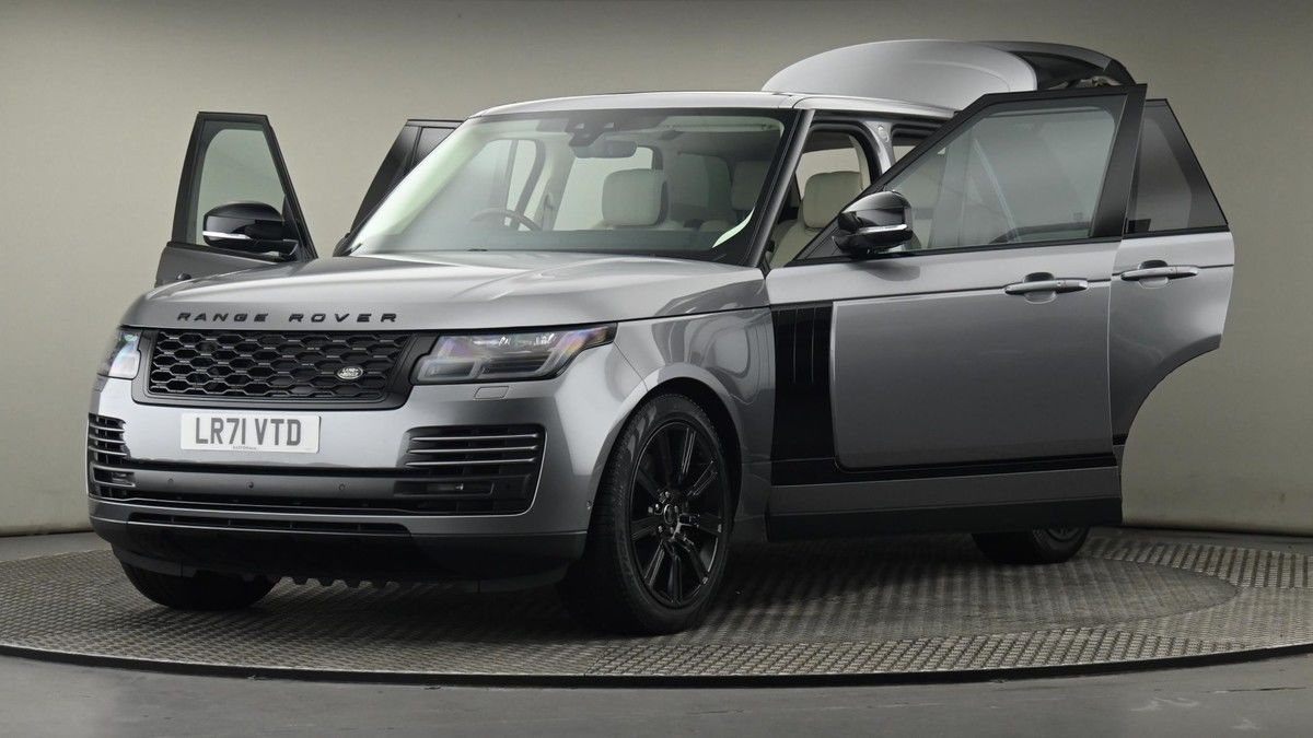 More views of Land Rover Range Rover