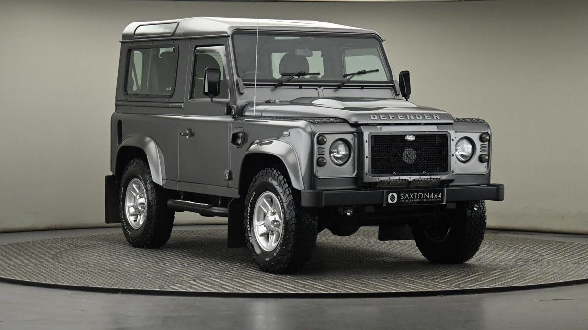 Land Rover Defender 90 Sticky Header Image