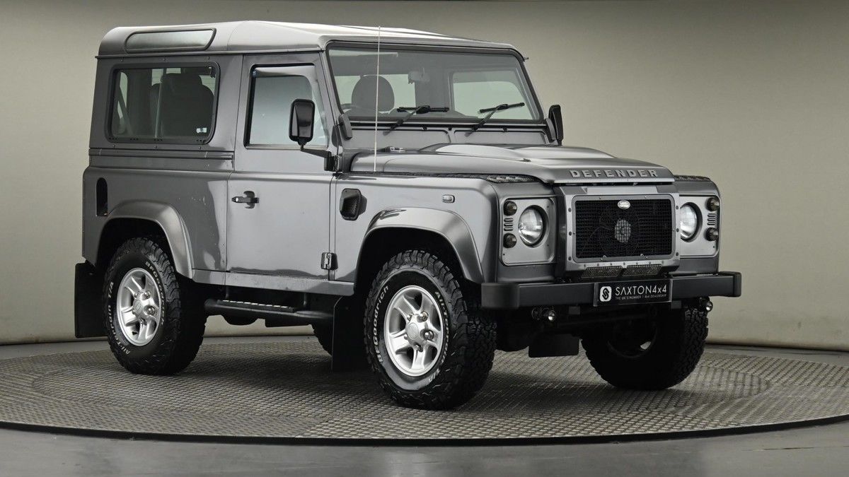 Land Rover Defender 90 Image 20