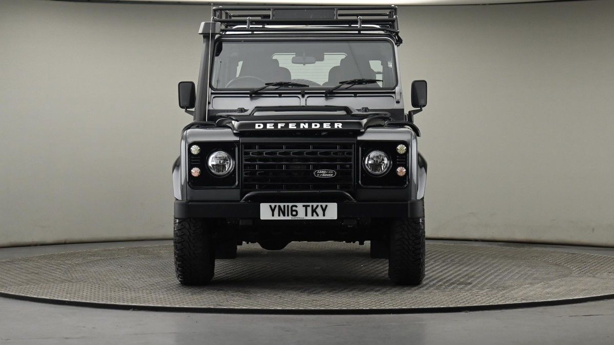 More views of Land Rover Defender 90