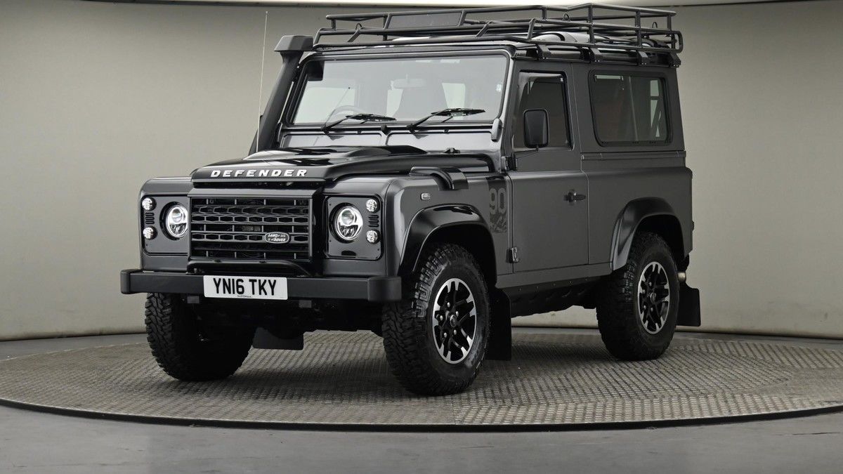 More views of Land Rover Defender 90