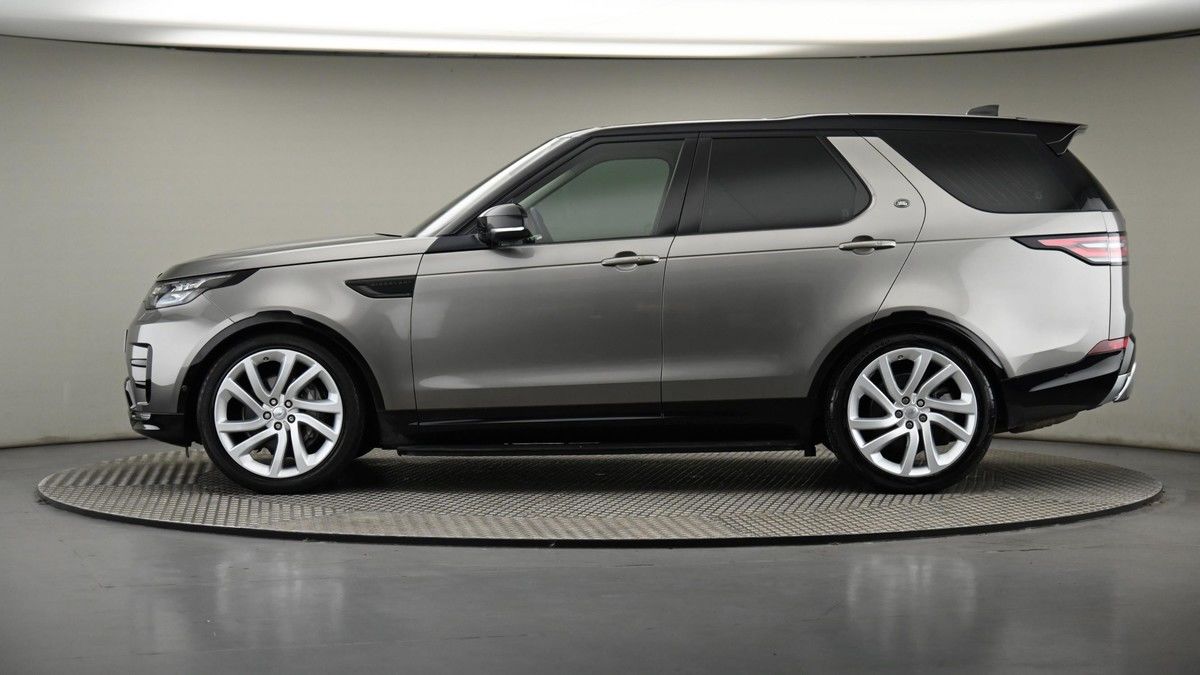 More views of Land Rover Discovery