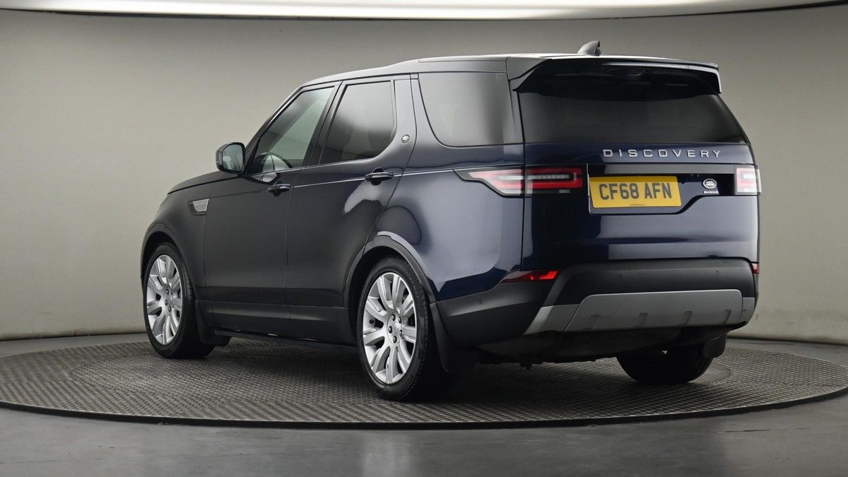 More views of Land Rover Discovery