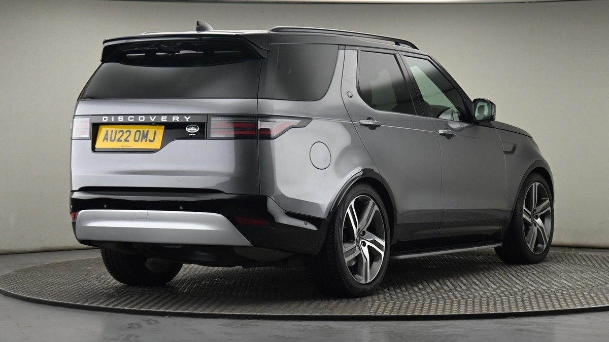 More views of Land Rover Discovery