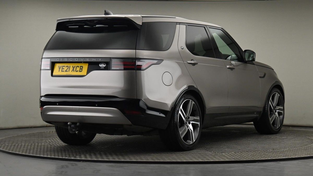 More views of Land Rover Discovery