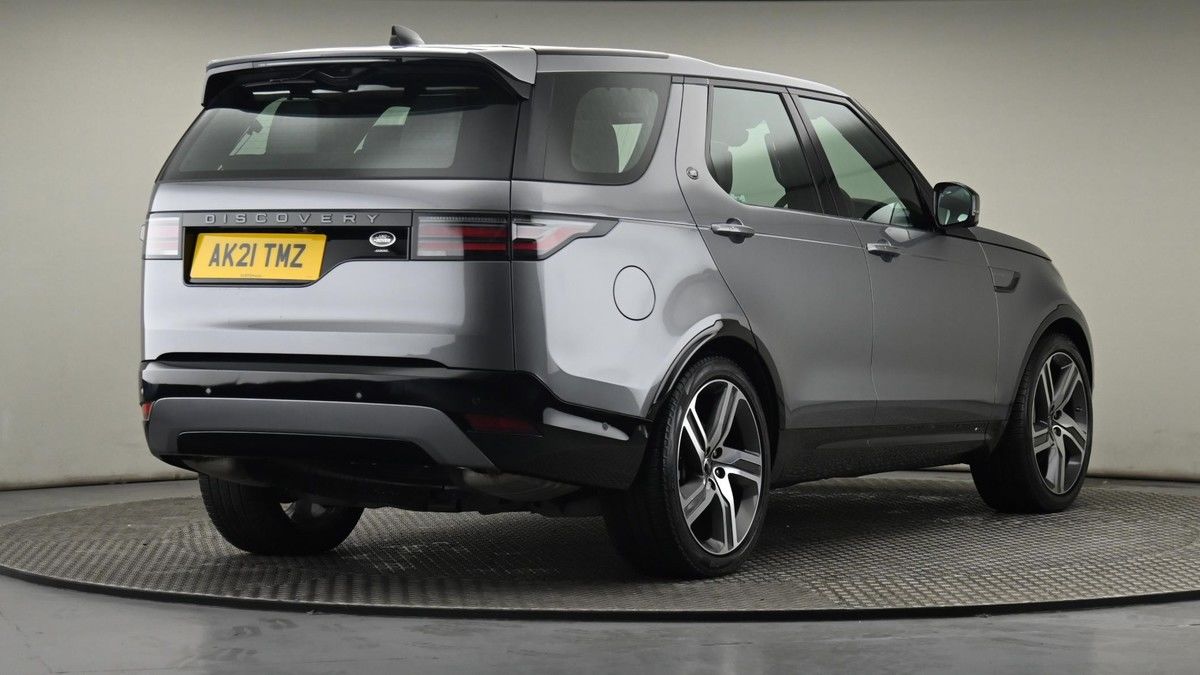 More views of Land Rover Discovery