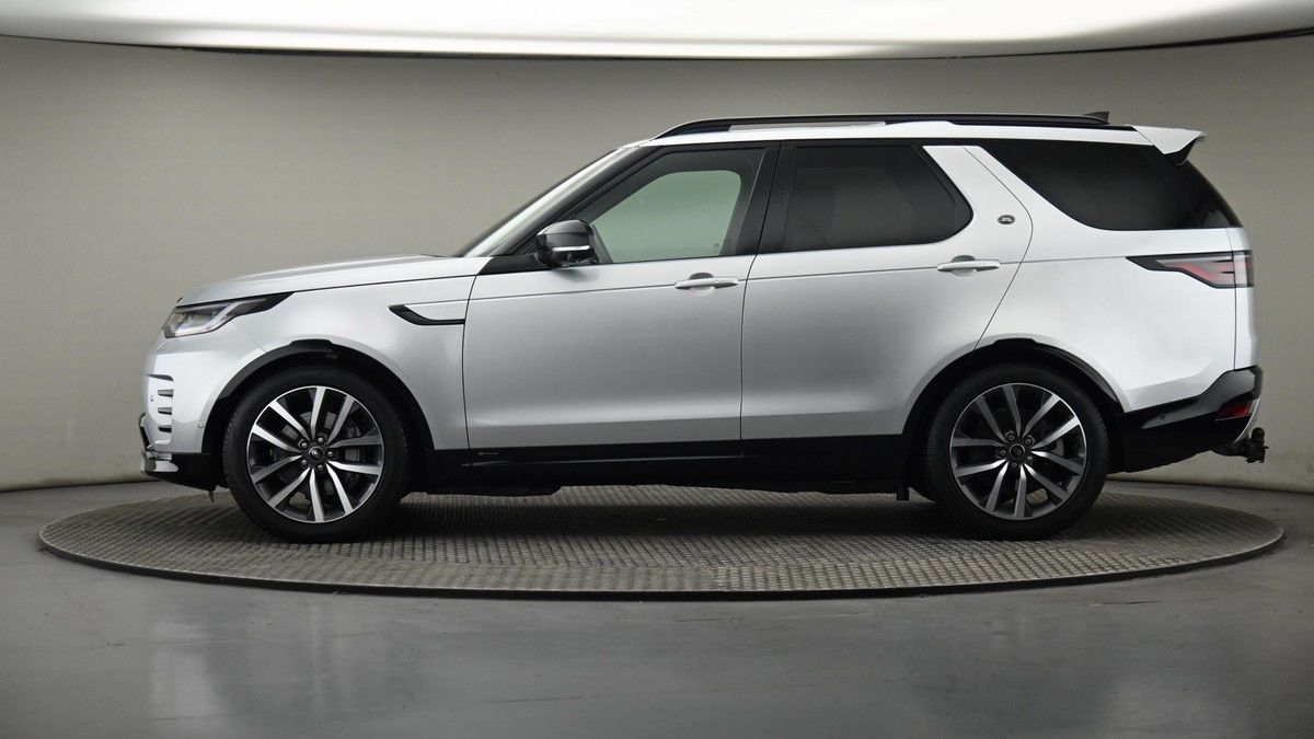 More views of Land Rover Discovery