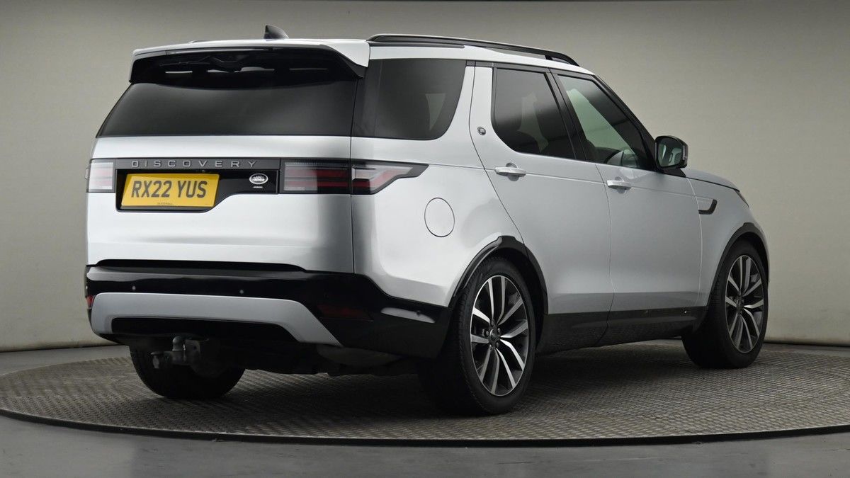 More views of Land Rover Discovery