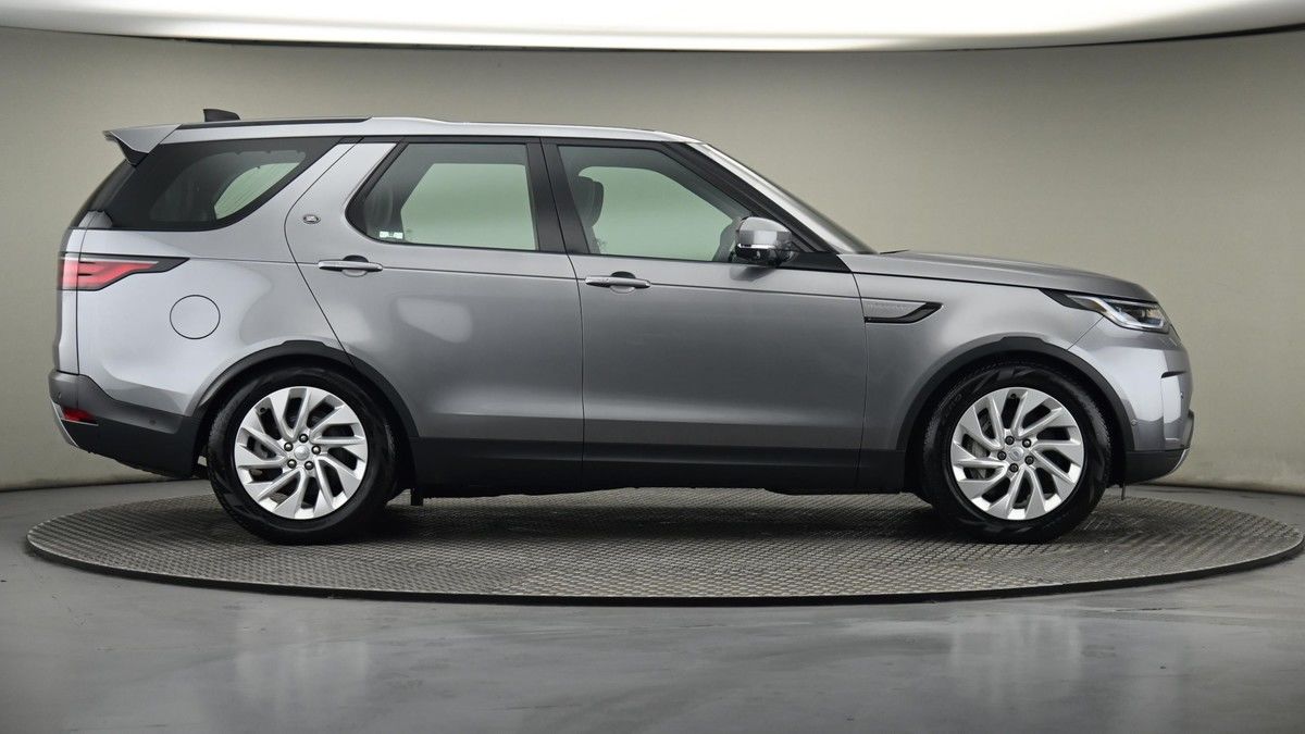 More views of Land Rover Discovery