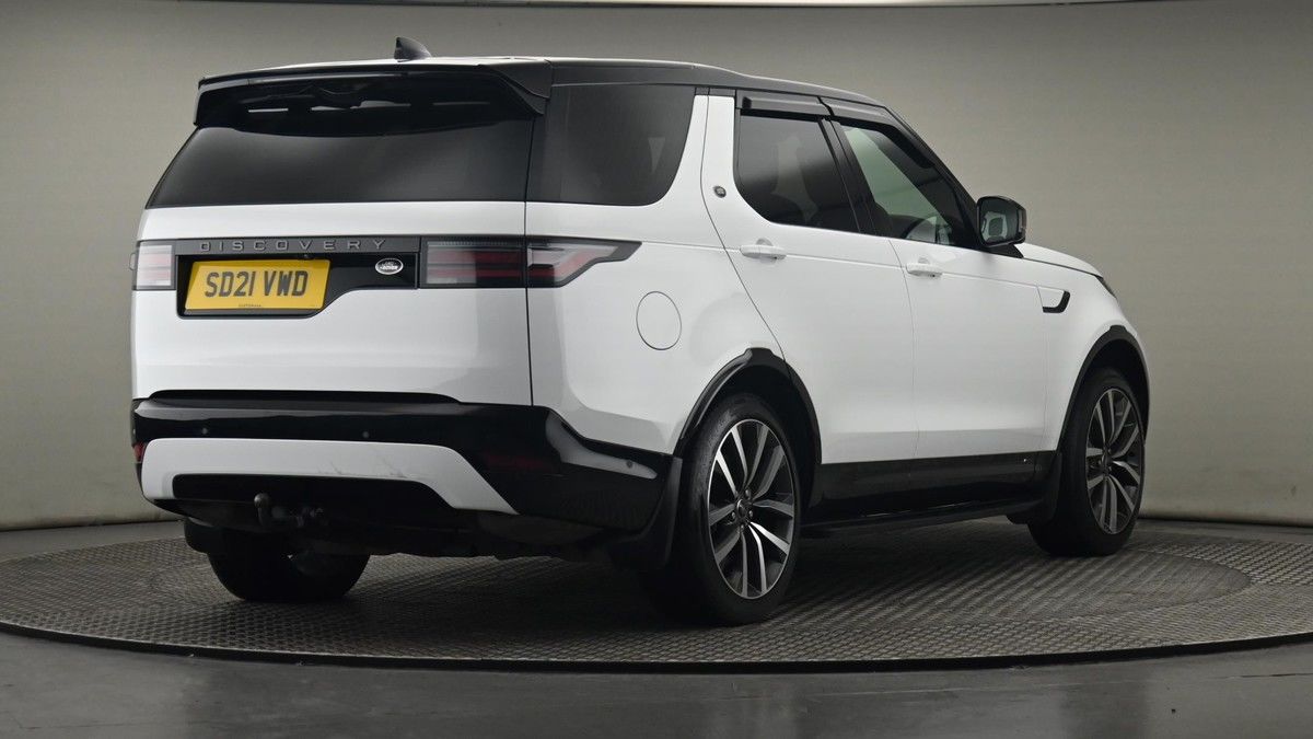 More views of Land Rover Discovery