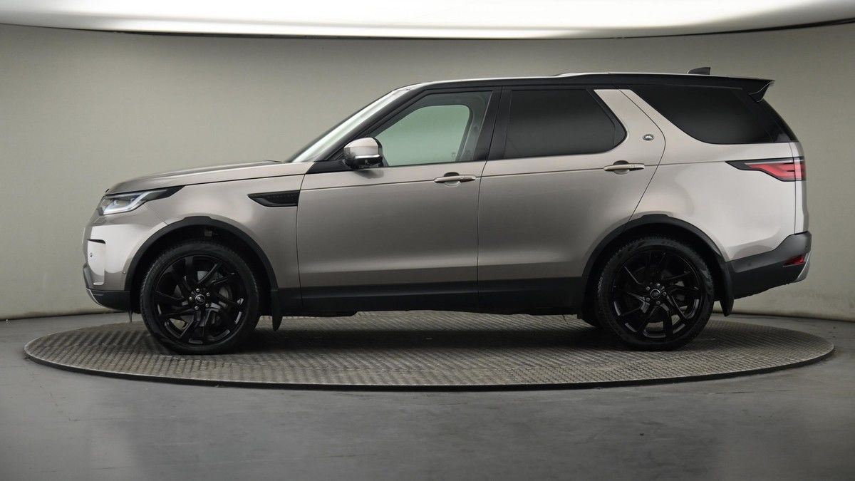 More views of Land Rover Discovery