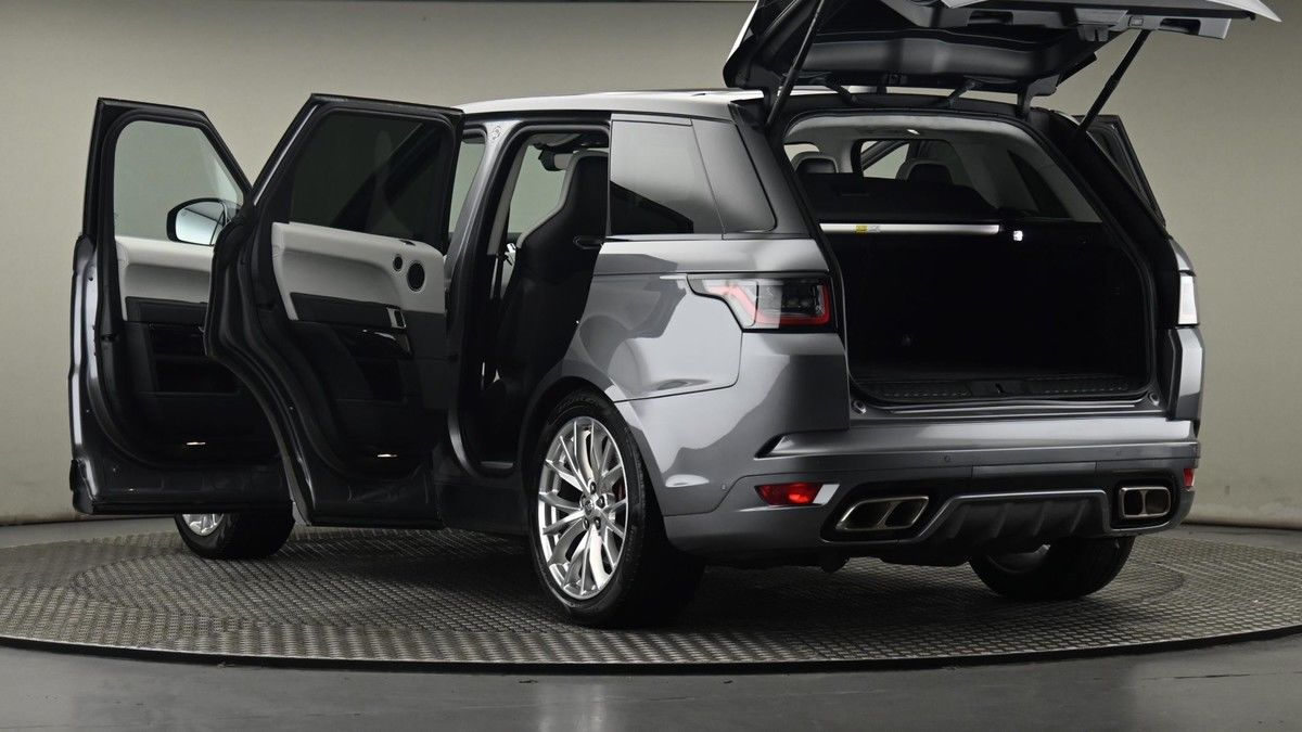 More views of Land Rover Range Rover Sport