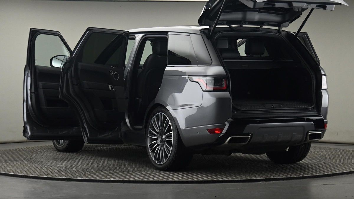 More views of Land Rover Range Rover Sport