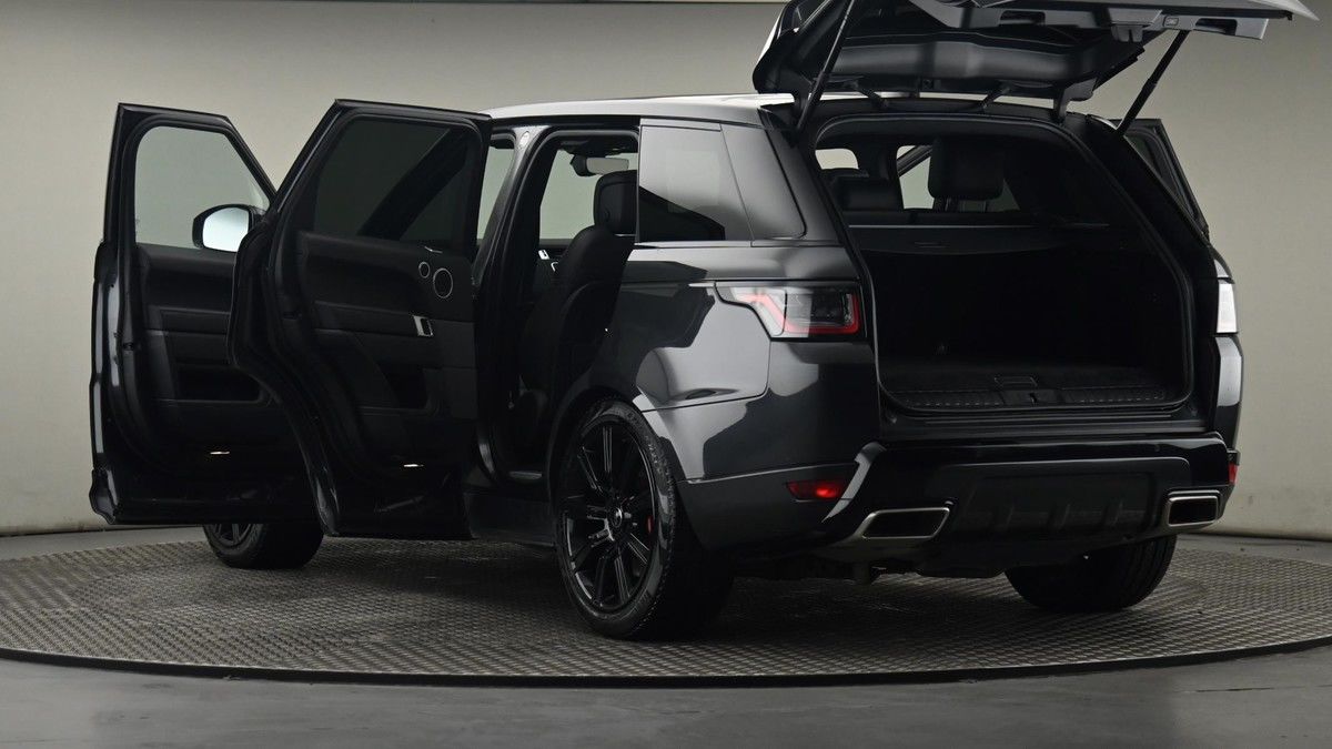 More views of Land Rover Range Rover Sport