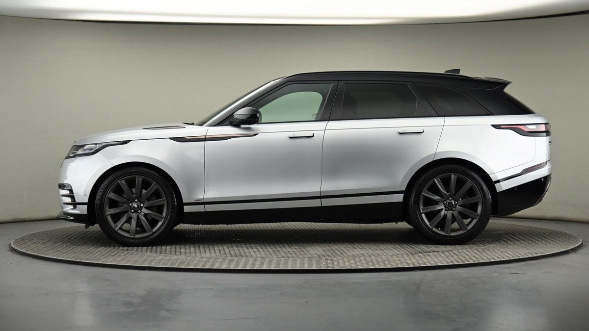 Land Rover Range Rover Velar Image 23