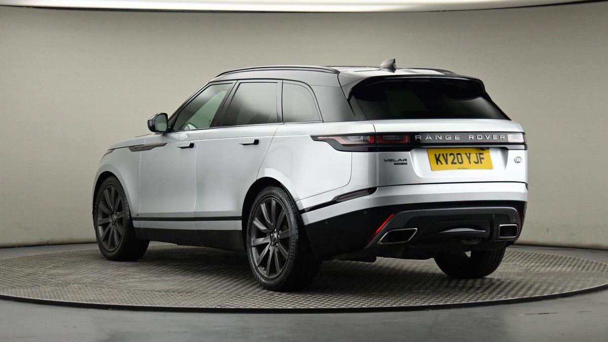 Land Rover Range Rover Velar Image 24