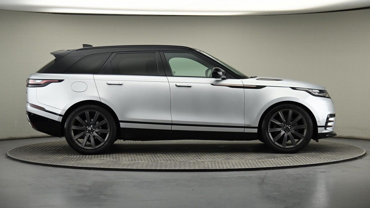 Land Rover Range Rover Velar Image 27