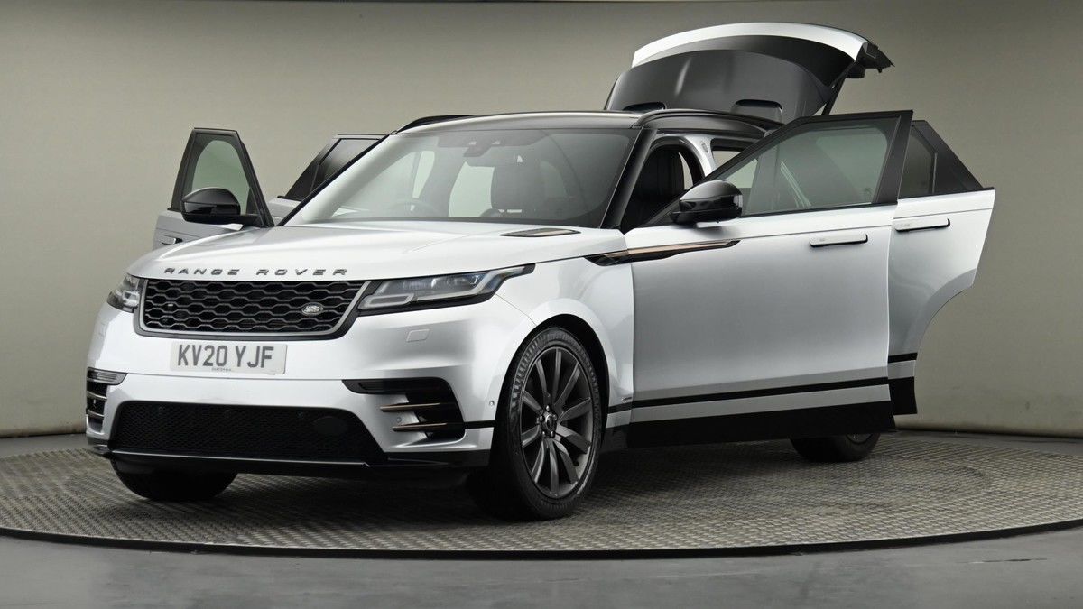 Land Rover Range Rover Velar Image 28