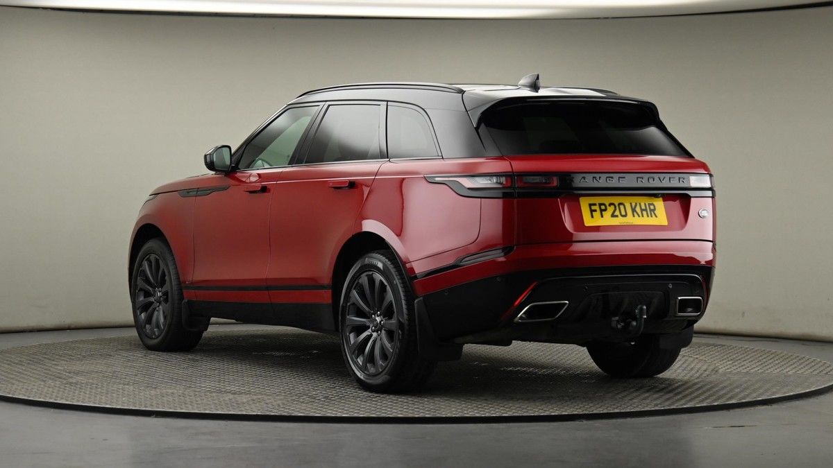 Land Rover Range Rover Velar Image 24