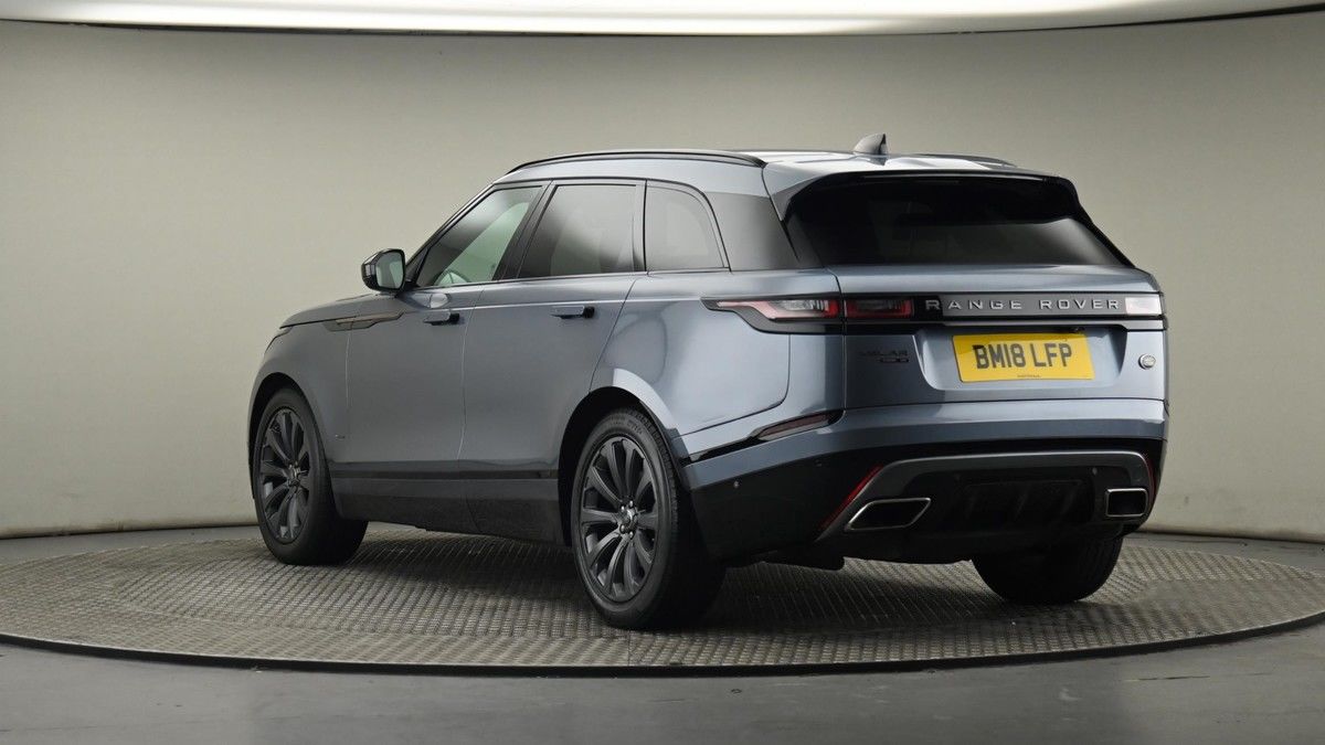 Land Rover Range Rover Velar Image 24