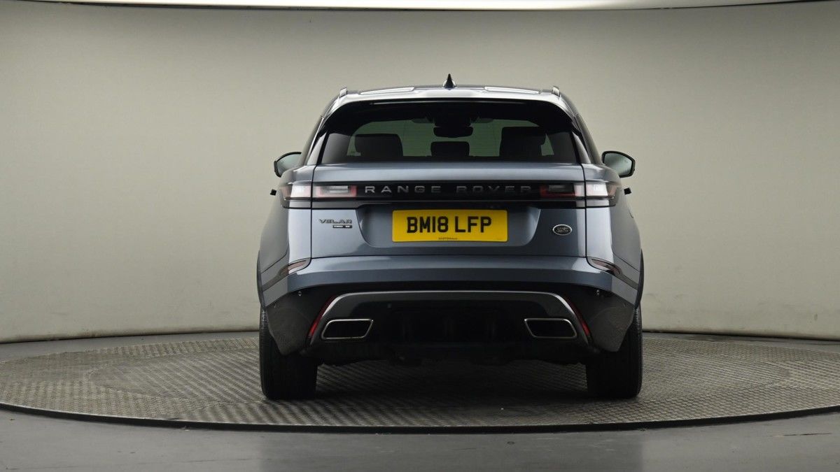 Land Rover Range Rover Velar Image 25