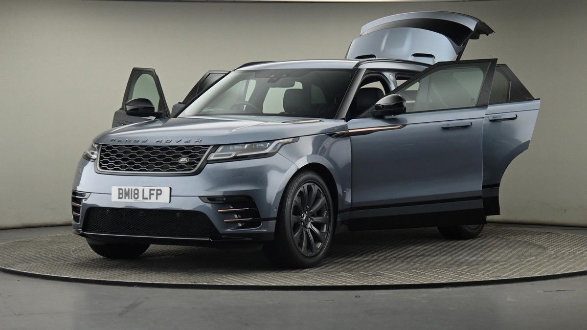 Land Rover Range Rover Velar Image 28