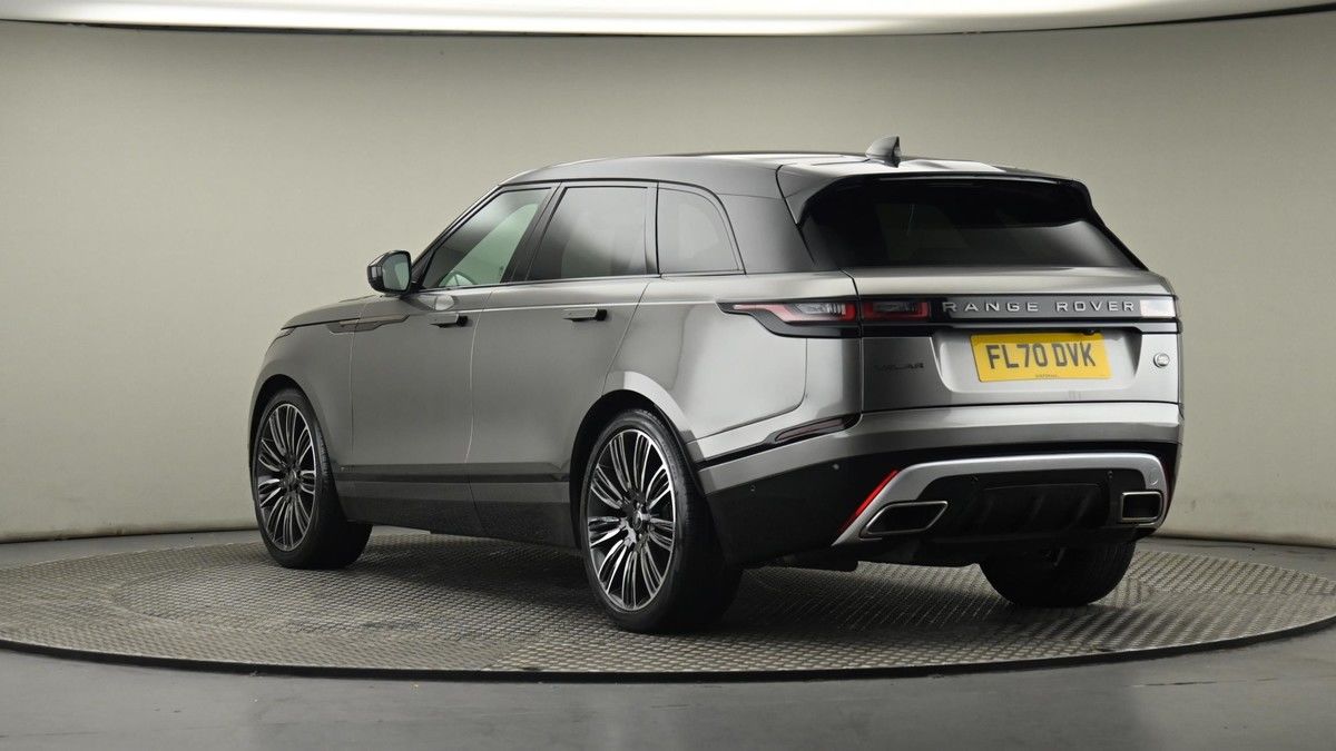 Land Rover Range Rover Velar Image 24