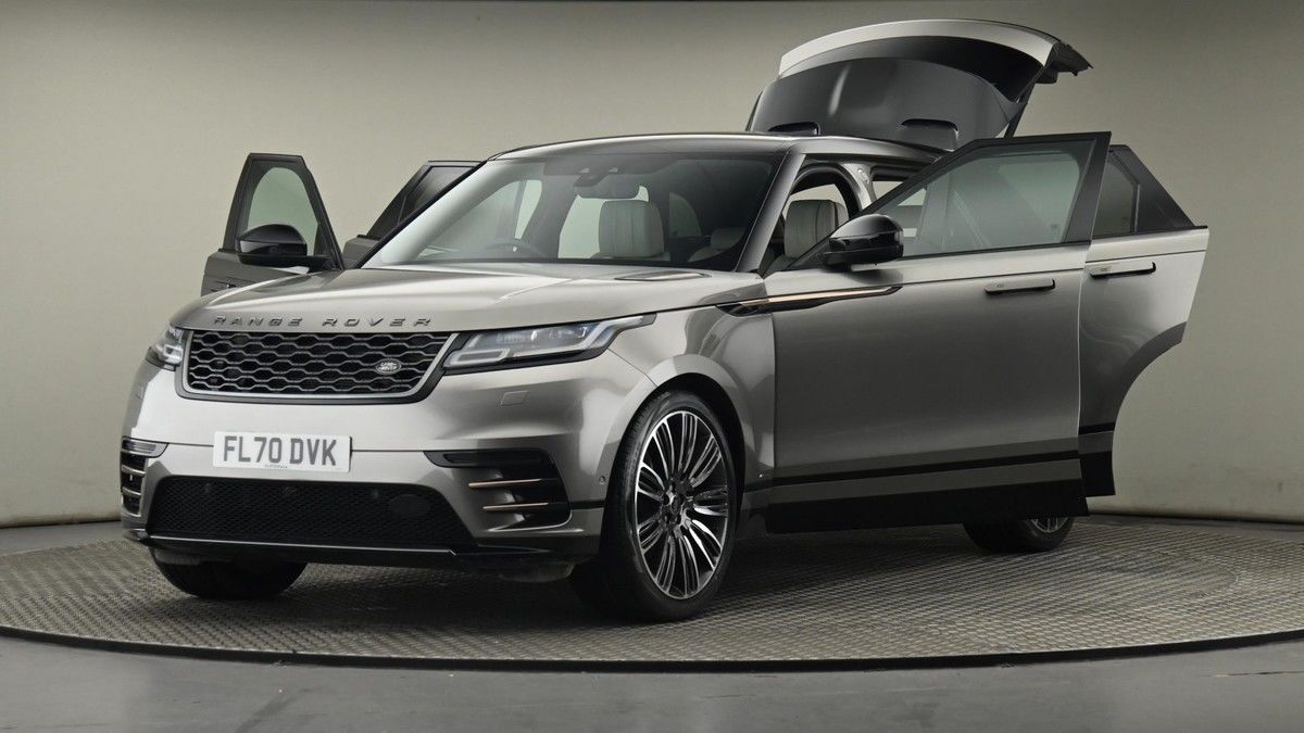 Land Rover Range Rover Velar Image 28