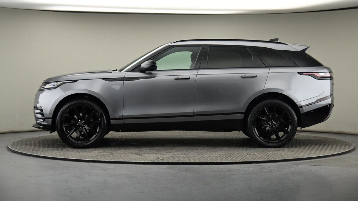 Land Rover Range Rover Velar Image 23