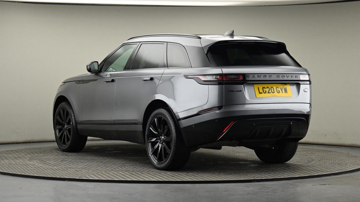 Land Rover Range Rover Velar Image 24