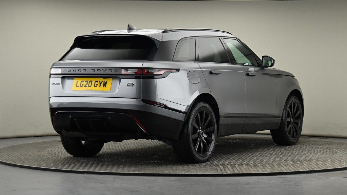 Land Rover Range Rover Velar Image 26