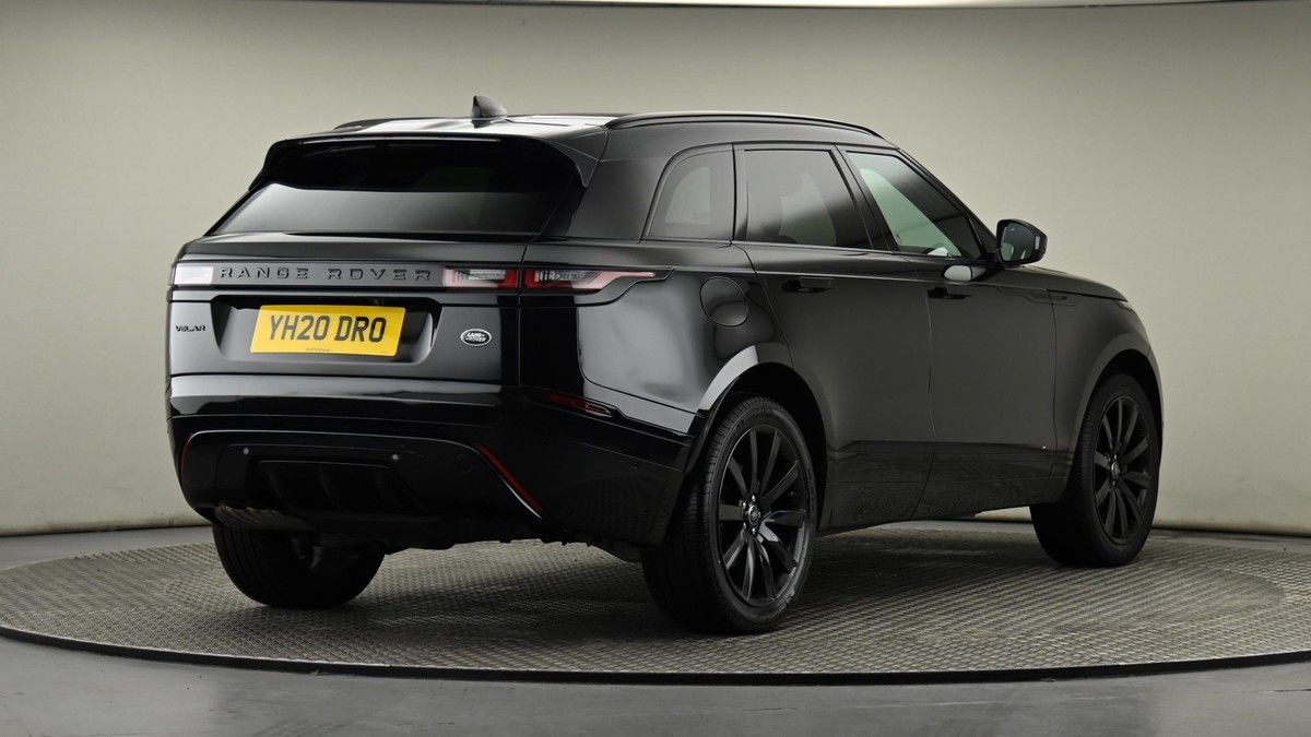 Land Rover Range Rover Velar Image 26