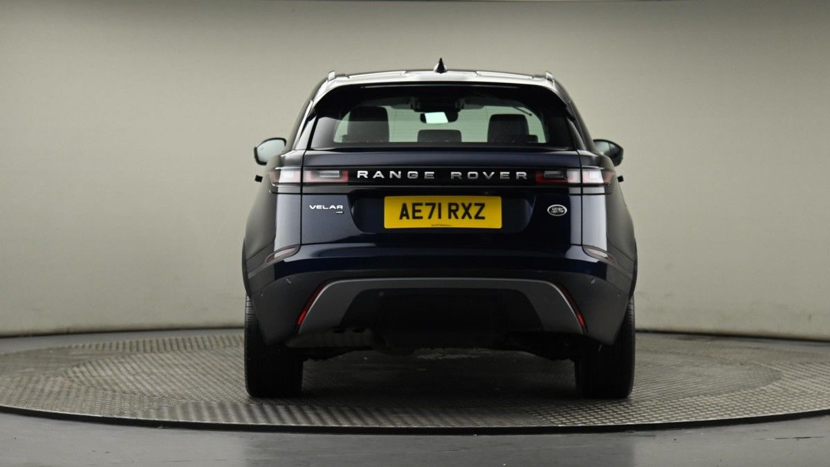 Land Rover Range Rover Velar Image 25