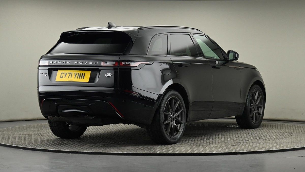 Land Rover Range Rover Velar Image 26